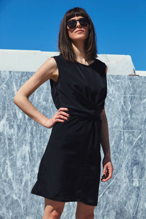 Picture of the twisted dress in black