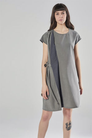 Picture of Diagonal dress in grey tones