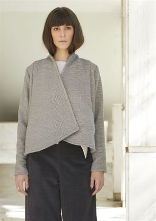 Picture of structured jacket/light coat in grey