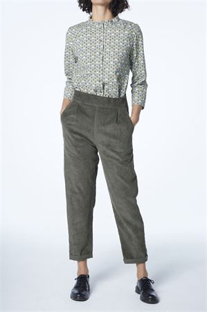 Picture of high waist ovoid pants in khaki