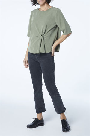 Picture of "it's complicated" top in olive