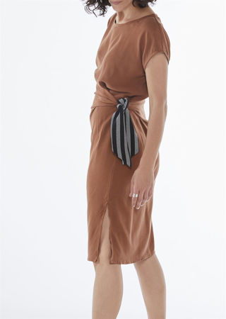 Picture of "ariadne" midi dress in rusty brown