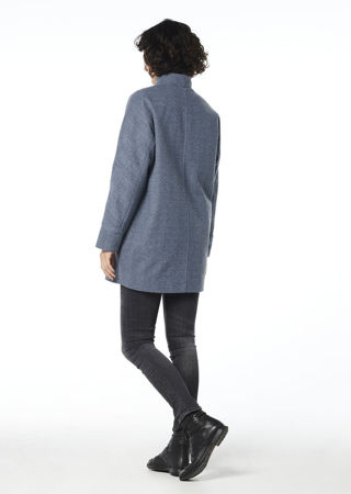 Picture of the "cocoon" coat in blue herringbone
