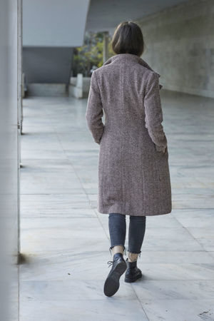 Picture of the diagonal fitted coat in pink herrigbone