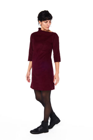 Picture of "mountain" dress in wine red