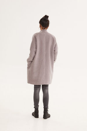 Picture of oversized raglan coat in greige