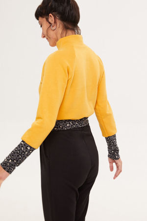 Picture of "ring" top in yellow aimal