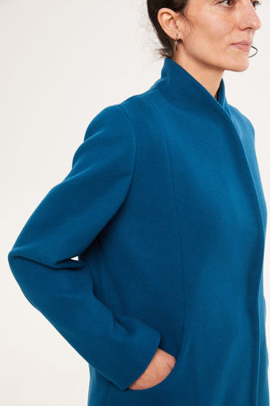 Picture of "curves" coat in vivid blue