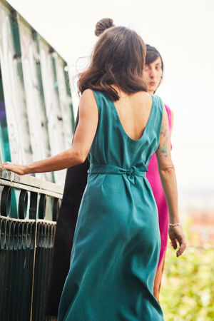 Picture of Minimal wrap midi dress in greyish teal