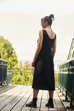 Picture of Minimal wrap midi dress in black