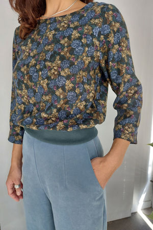 Picture of basic  top in floral