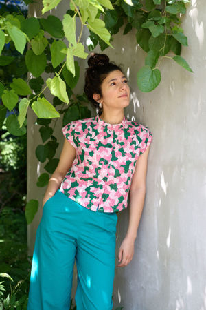 Picture of mao shirt pink green