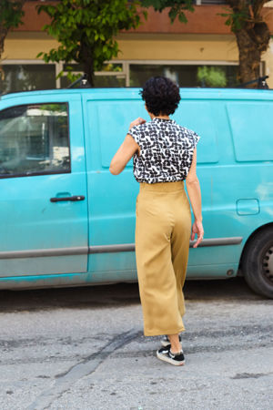 Picture of high waist pleated pants sandgold