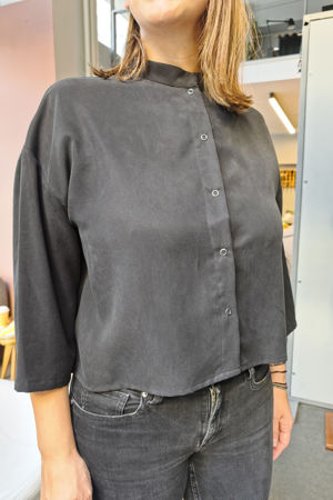 Picture of oversized mao shirt in black