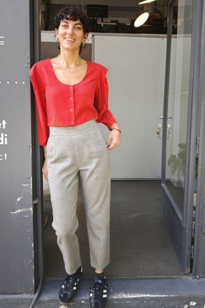 Picture of basic pants in light grey