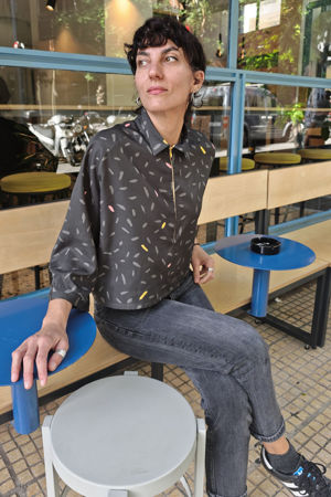 Picture of zip shirt in grey strokes