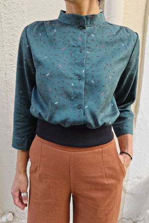 Picture of bomber shirt in teal strokes