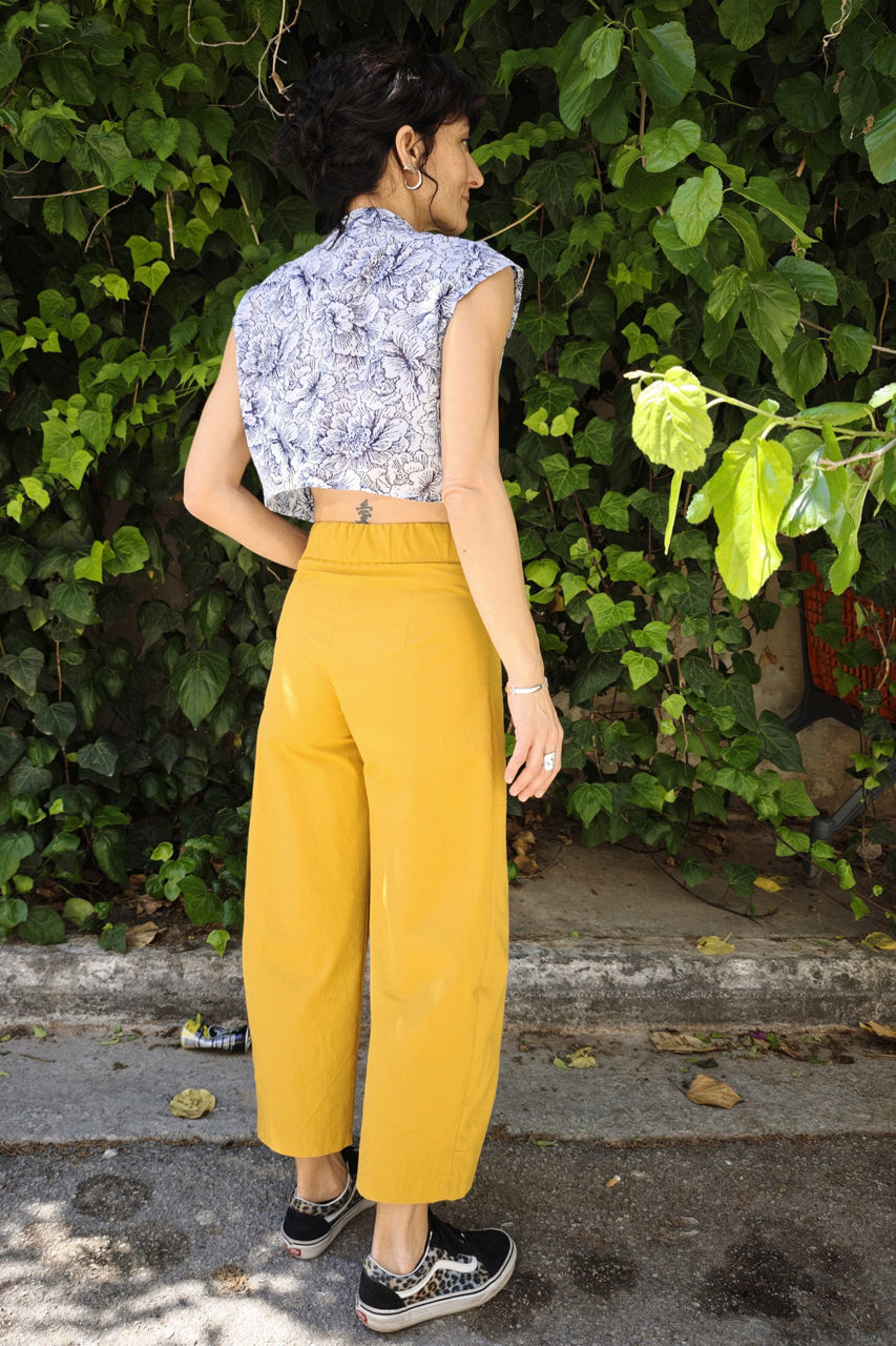 Picture of barrel pants in mustard yellow