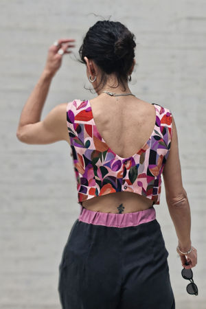 Picture of Low back jumpsuit in pink floral