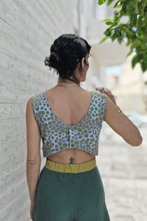 Picture of Low back jumpsuit in green animal