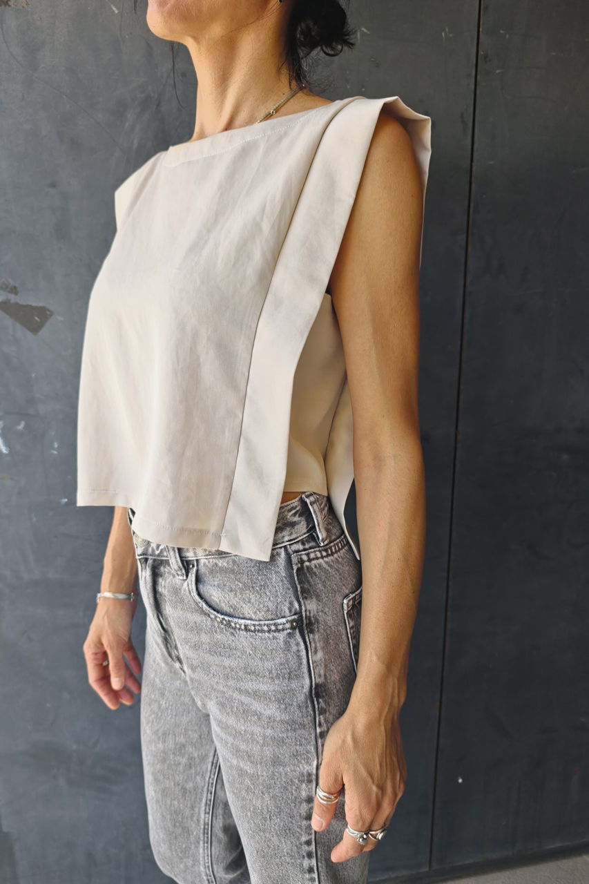 Picture of square top in off white